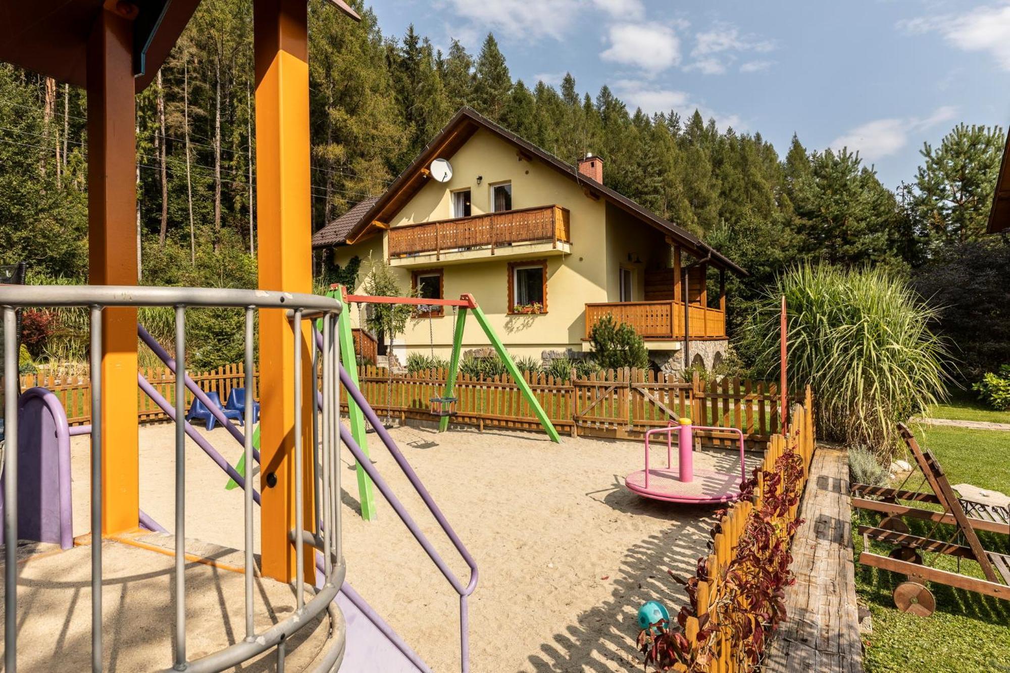 Apartamenty Zielona Owieczka Niedzica Dış mekan fotoğraf